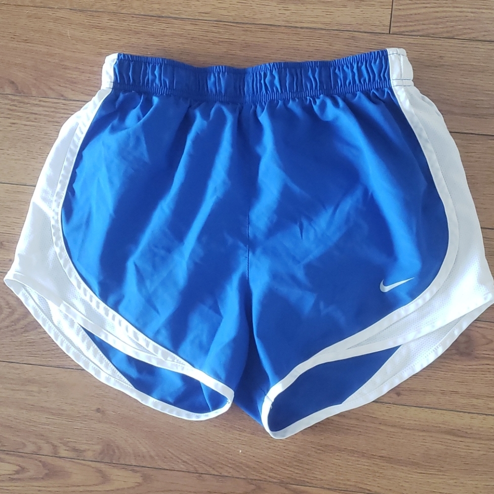 Nike Tempo running shorts size S